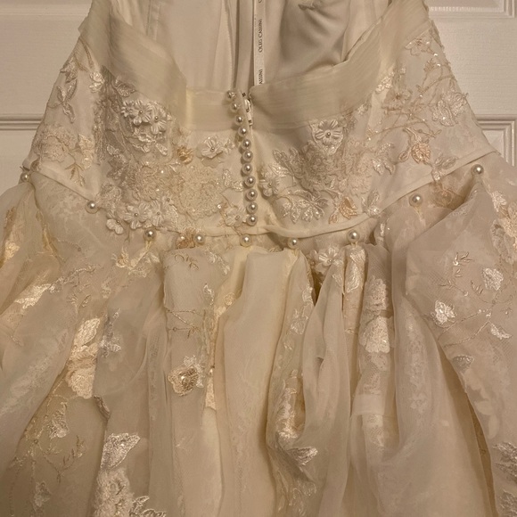 Oleg Cassini Organza Wedding Dress - Picture 1 of 8